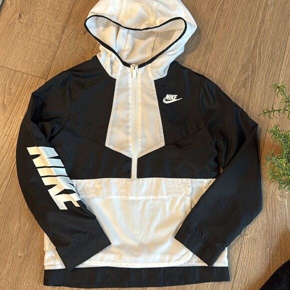 ((2 PIECE)) GIRLS JACKET BUNDLE NIKE AND ADIDAS SIZE MEDIUM - Picture 5 of 9